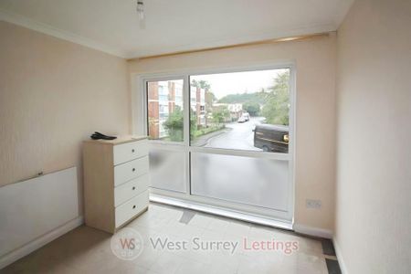 2 bedroom ground floor flat to rent - Photo 4