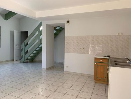 Location Appartement 3 pièces 71m² AUBENAS 07200 - Photo 3