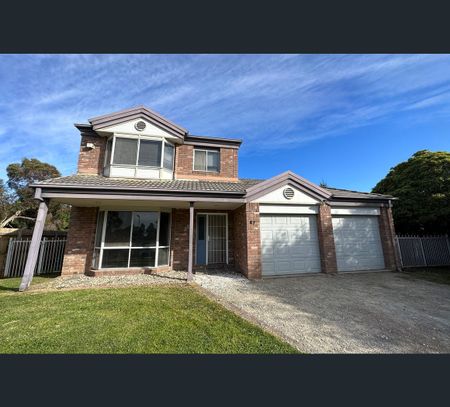 19B Wentworth Drive, Taylors Lakes, Vic 3038 - Photo 2