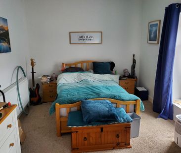 3 bedroom end of terrace house to rent - Photo 5