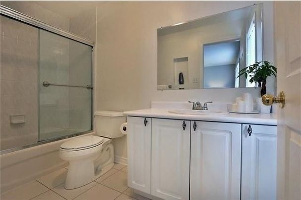 For Lease - 344 Riverstone Drive, Oakville, Ontario - Photo 1