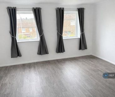 2 bedroom maisonette to rent - Photo 6