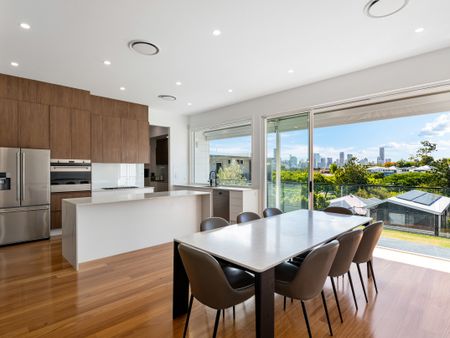 28 Dickens Street, Norman Park QLD 4170 - House For Rent | Domain - Photo 4