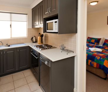 LAKESIDE APARTMENTS - Photo 3
