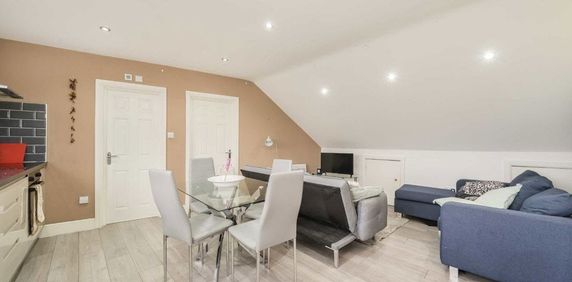 Cavendish Road, SW12 0PL, London - Photo 2