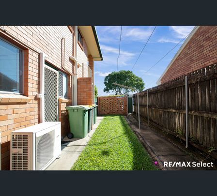 2/59 Milton Street, Mackay, Qld 4740 - Photo 1