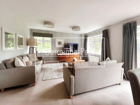 Freshers Grove, Earley, Reading, RG6 - Photo 2