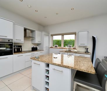 44b Braniel Road, Lisburn, BT27 5JJ - Photo 6