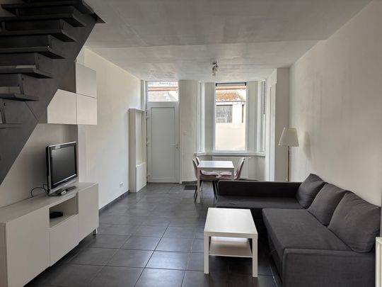 WETTEREN - Hernieuwde rijwoning - Photo 1