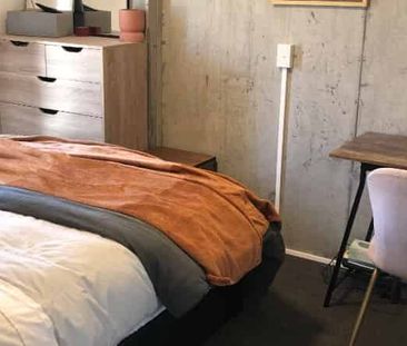 Near New Modern 1 Bedroom Apartment - Photo 1