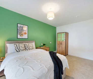 Newly Refurbished 7-Bed House Share In L13! Room 3 (Double) - Photo 6