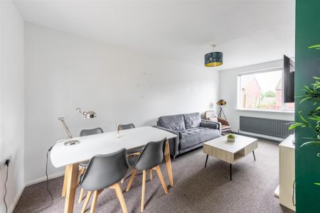3 bedroom terraced house to rent - Photo 2