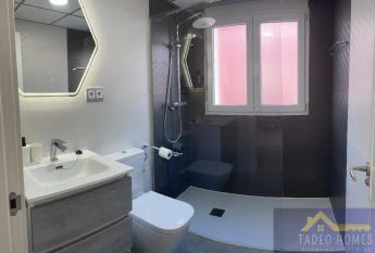 Apartamento de alquiler en Reino Unido, 6, Baños y Mendigo