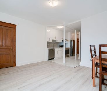 For Lease - 18 Shorncliffe Avenue Unit# 2, Toronto, Ontario - Photo 6