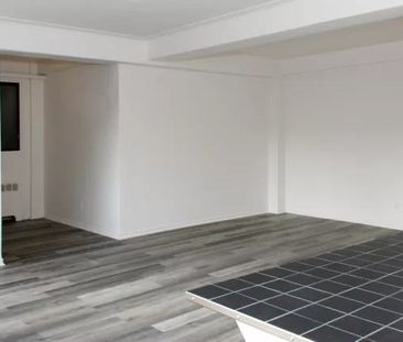 3455 Chemin de la Côte-des-Neiges apartment — Montréal, QC (0-Bedro... - Photo 2