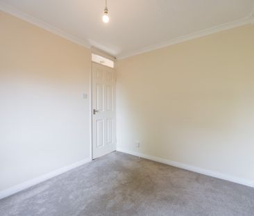 Caird Gardens - Photo 5