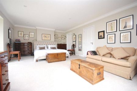 4 bedroom detached house to rent - Photo 4