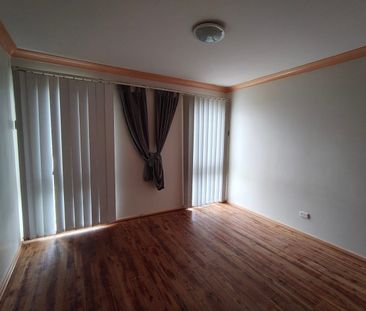 3 Bedroom Home - Photo 3