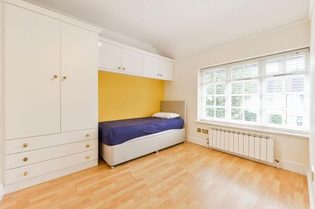 3 bedroom terraced house to rent - Photo 4