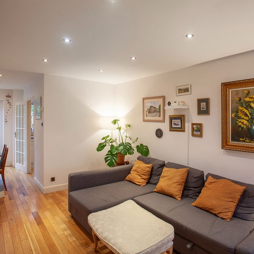 2 Bed Terraced House, Pendragon Walk, NW9 - Photo 1