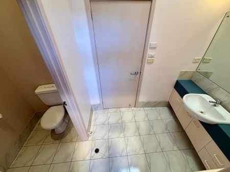 Windsor Gardens - Photo 4