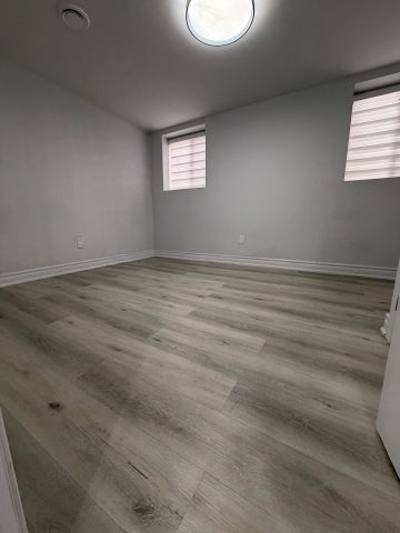 For Lease - 1793 Parkside Drive Unit# Basement, Pickering, Ontario - Photo 3