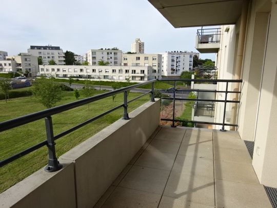 F3 AVEC BALCON, - Photo 1