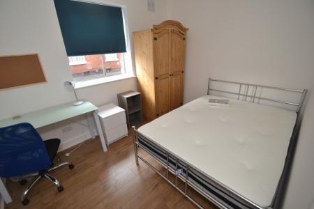 Mettham Street, Lenton, Nottingham, NG7 - Photo 2