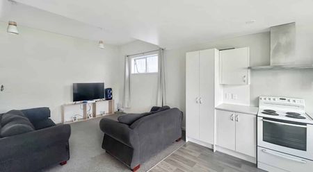 CITY CENTRE - 3 BEDROOMS - Photo 4