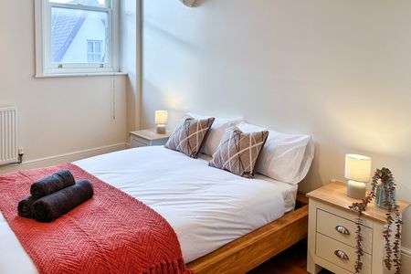 2 Bed Flat, Carlton Road, M16 - Photo 4