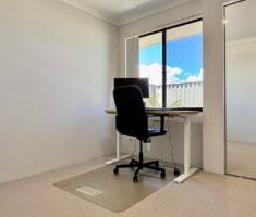 Attractive 4x2 home in whisper quiet location! - Photo 2