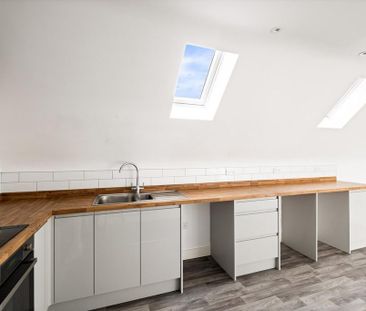 2 bedroom flat to rent - Photo 4