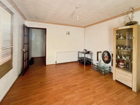 3 bedroom terraced house to rent - Photo 3