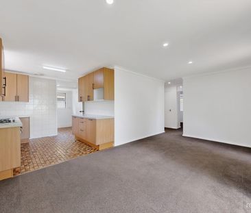 14 Ash Court, Armadale, WA 6112 - Photo 5