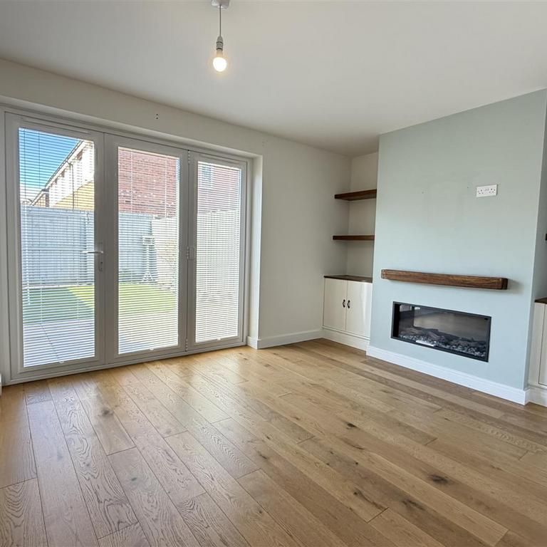 3 bedroom house to rent - Photo 1