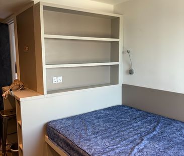 Studio Flat, River St., M15 - Photo 3