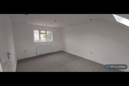 5 bedroom terraced house to rent - Photo 2