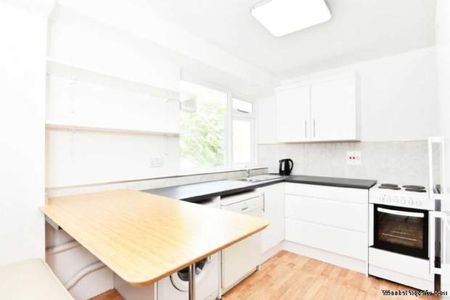 2 bedroom property to rent in London - Photo 5