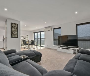 1 Opal Place, Perth - Photo 2