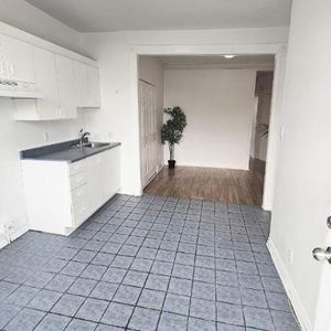 2 CH - 1 SDB - Montréal - $1,196 /mo - Photo 2