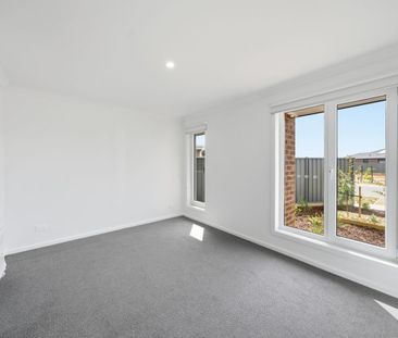 Brand new family home! - Photo 1