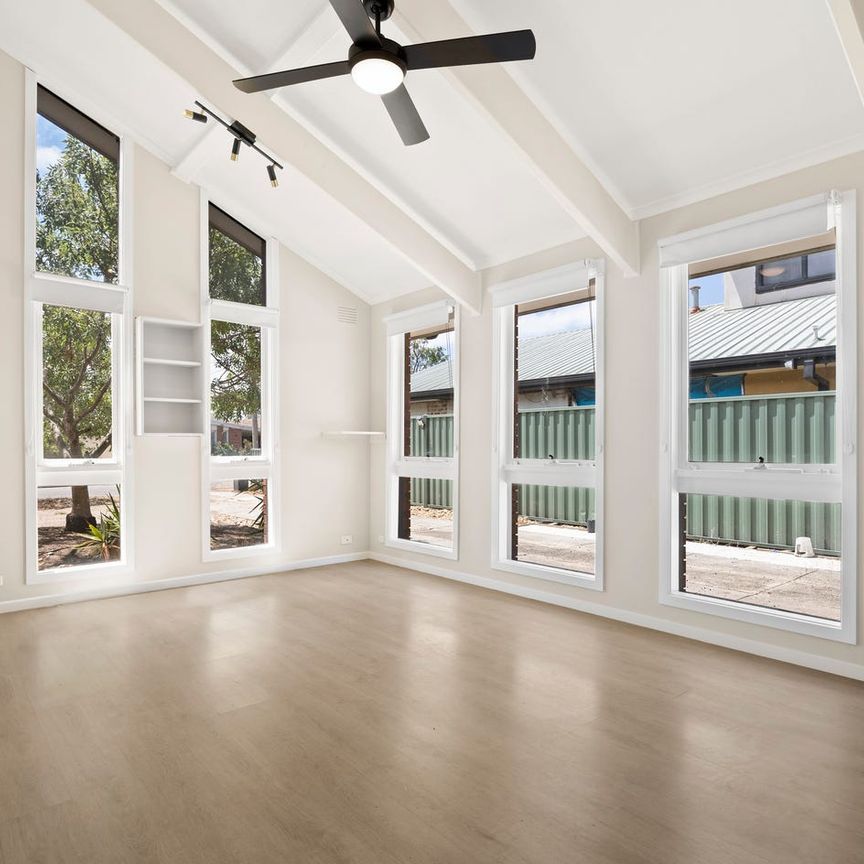 Spacious Court‑Located Home with Fresh Interiors - Photo 1