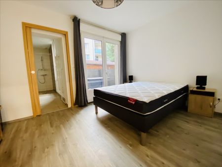 Location Appartement 2 pièces 45m² - Photo 3