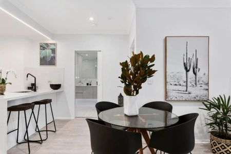 Unit 43/6-18 Poplar Street, Surry Hills. - Photo 2