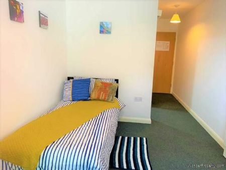 1 bedroom property to rent in Salford - Photo 2