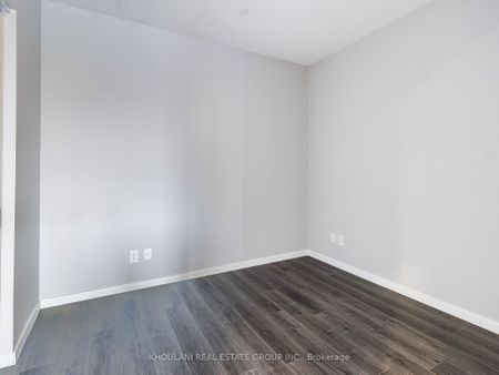For Lease - 7 Smith Crescent Unit# 204, Toronto, Ontario - Photo 3