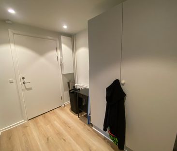 Lys og velindrettet 2-værelses lejlighed med terrasse - Photo 5