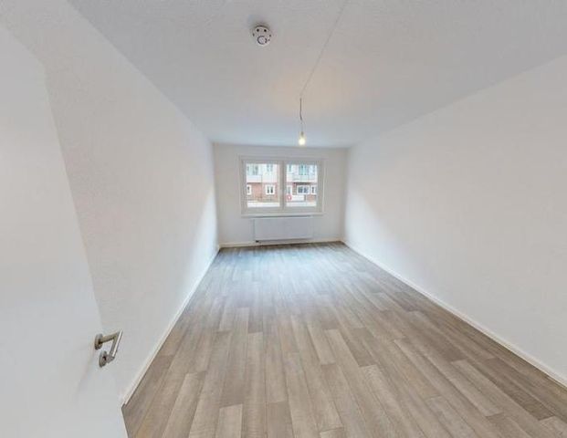 2-Raum-Wohnung mit Wanne nahe Schlossteich - Foto 1