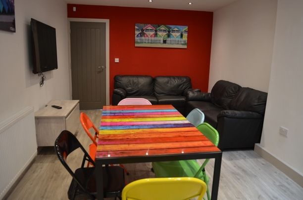 211 Hubert Road - Photo 1