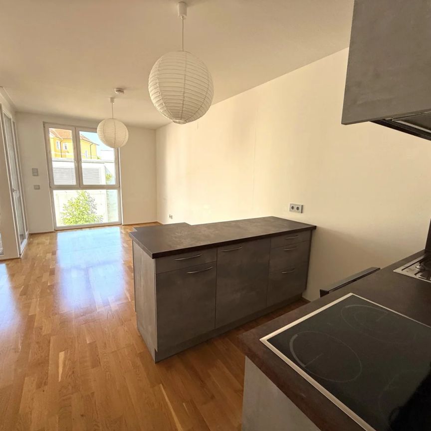 Helle 1-Zimmer-Wohnung mit Loggia - Foto 1